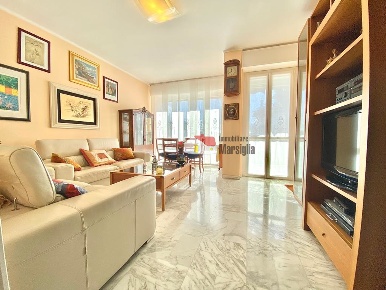 Foto Appartamento in Strada Solaro 35, Sanremo Solaro di 107 m² in vendita