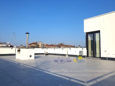 Foto Appartamento in Via Alcide de Gasperi, Parma di 146 m² con 3 locali