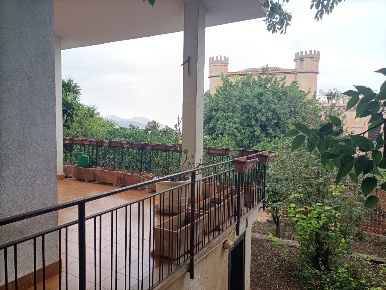 Foto Villa unifamiliare in via Francesco Baracca 124, Palermo di 170 m²