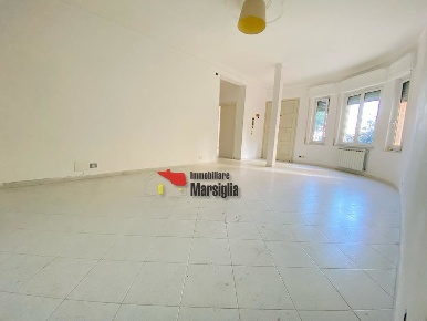 Foto Villa bifamiliare in VIA DE AMICIS 20, Sanremo Corso degli Inglesi