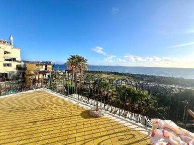 Foto Appartamento in Matteotti, Pozzuoli di 105 m² con 3 locali in vendita