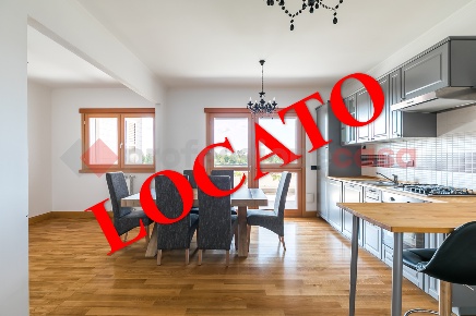 Foto Appartamento in Via Bruno Trentin 39, Roma di 60 m² con 2 locali