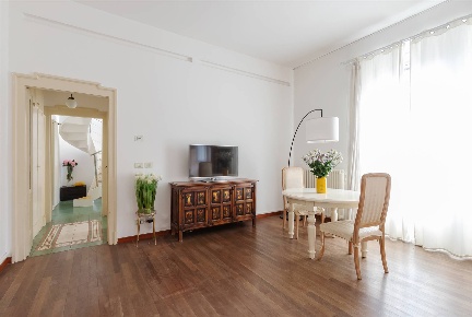Foto Appartamento in Via Sciesa 26, Milano Montenero di 120 m² con 4 locali