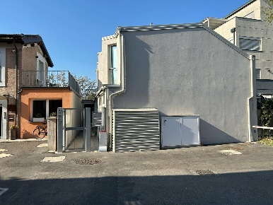 Foto Appartamento in Via Andrea Costa, Bologna Costa di 45 m² con 2 locali