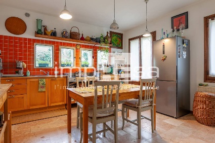 Foto Villa unifamiliare in s. pelajo, Treviso San Pelaio di 232 m²