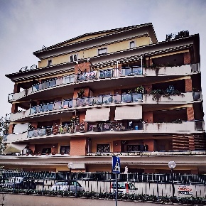 Foto Appartamento in Via Federico Fellini, Pomezia di 49 m² con 2 locali