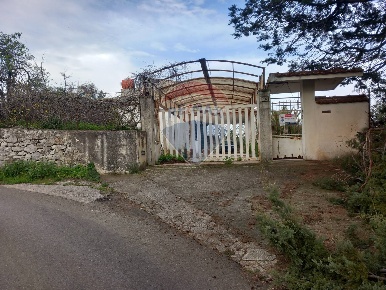 Foto Villa singola a Modica di 187 m² con 9 locali in vendita