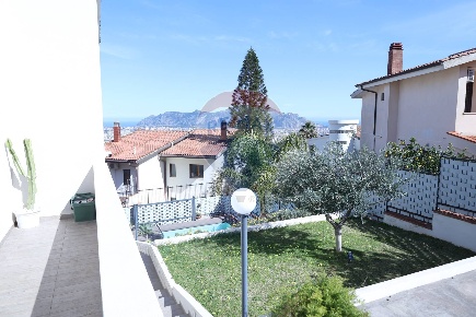 Foto Villa bifamiliare in Via Francesco emanuele cangiamila, Palermo