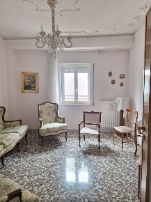 Foto Appartamento a Bitonto di 100 m² con 4 locali in vendita