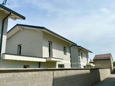 Foto Villa unifamiliare in Via Carroll, Novara Pernate di 128 m² in vendita