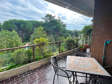 Foto Appartamento in via Andrea del Castagno, Roma Tintoretto di 103 m²