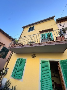 Foto Villa singola in Piazza dei Partigiani 15, Prato Figline di 150 m²