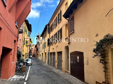 Foto Appartamento in Vicolo Posterla, Bologna Centro Storico di 36 m²