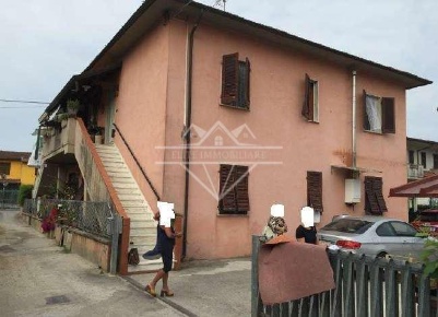 Foto Appartamento a Massa in vendita