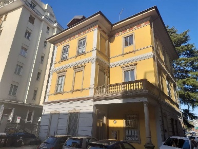 Foto Appartamento in Staurenghi 36, Varese Centro di 37 m² con 1 locali