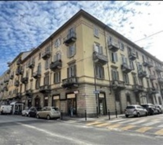 Foto Appartamento in Via Fréjus 97, Torino Cenisia di 128 m² con 6 locali