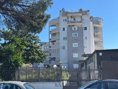 Foto Appartamento in Via Filippo Saporito 76, Aversa di 130 m² con 4 locali