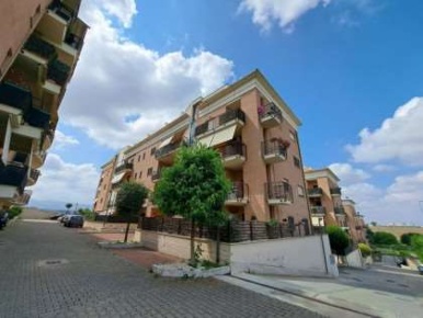 Foto Appartamento in Via Romolo Vaselli  63, Roma in vendita