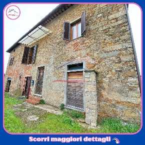 Foto Appartamento a Arezzo di 330 m² con 7 locali in vendita