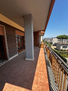 Foto Appartamento a Cava de' Tirreni di 140 m² con 6 locali in vendita