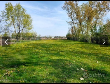 Foto Villa unifamiliare a Alessandria di 210 m² con 4 locali in vendita