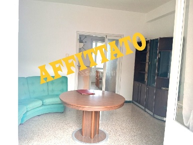 Foto Appartamento a Ancona Collemarino di 92 m² con 6 locali in affitto