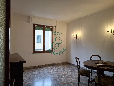 Foto Appartamento in Via Romagnosi 29, Firenze di 128 m² con 5 locali