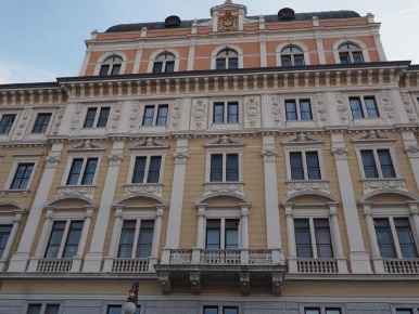 Foto Appartamento a Trieste Borgo Teresiano di 209 m² con 6 locali