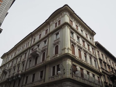 Foto Appartamento a Trieste Borgo Teresiano di 123 m² con 3 locali