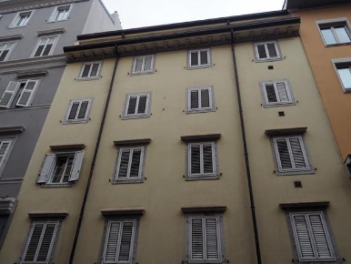 Foto Appartamento a Trieste Borgo Teresiano di 52 m² con 2 locali