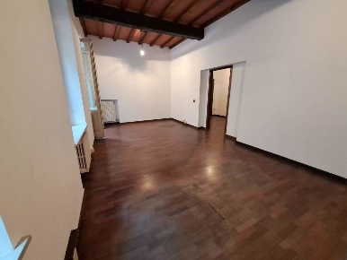 Foto Appartamento in Via Carlo Goldoni 5, Parma Centro Storico di 110 m²