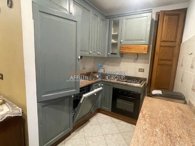 Foto Appartamento in Via Candia Bassa 12, Carrara di 100 m² con 4 locali