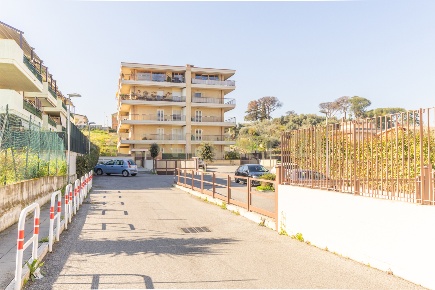 Foto Appartamento in Via di Quarto Rubbie 16a, Roma Morena di 47 m²