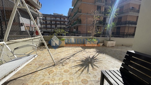 Foto Appartamento a Bari Picone di 161 m² con 4 locali in vendita