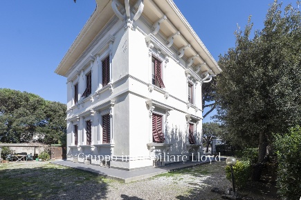 Foto Villa unifamiliare in Via di Gualduccio 34, Pisa Marina di Pisa