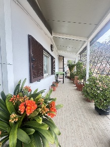 Foto Appartamento a Massa Mirteto di 120 m² con 5 locali in vendita
