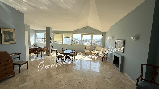 Foto Appartamento a Foggia Immacolata di 190 m² con 4 locali in vendita