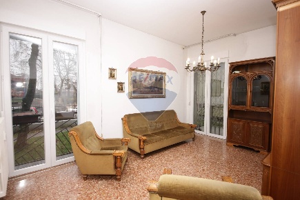 Foto Appartamento in via Garegnano, Milano in vendita