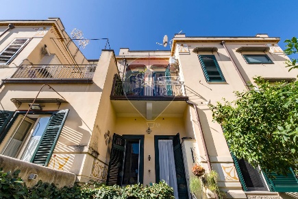 Foto Appartamento in Via Contessa Adelasia, Palermo Zisa di 204 m²