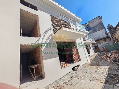 Foto Appartamento a Caserta di 130 m² con 4 locali in vendita