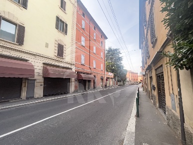 Foto Appartamento in via Castiglione  91, Bologna Colli Castiglione