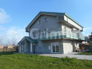 Foto Villa bifamiliare a Padova in vendita