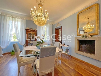 Foto Appartamento a Capannori Verciano - Guamo di 380 m² con 16 locali