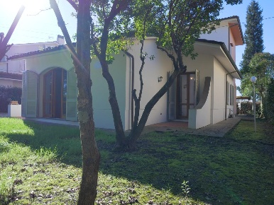 Foto Villa unifamiliare a Empoli Villanuova - Piovola di 250 m² in vendita