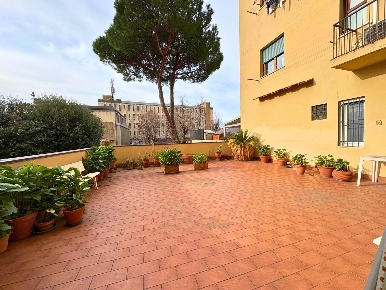 Foto Appartamento a Firenze Mazzini - Oberdan di 140 m² con 4 locali
