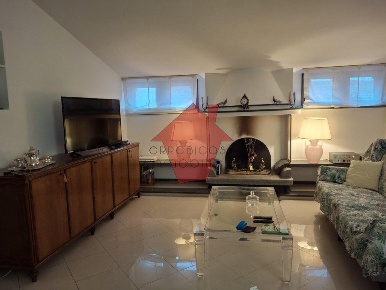Foto Appartamento a Empoli San Rocco - Lungarno di 155 m² con 6 locali