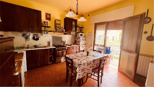 Foto Villa unifamiliare in Via dei Sodini, Capannori di 120 m² con 8 locali