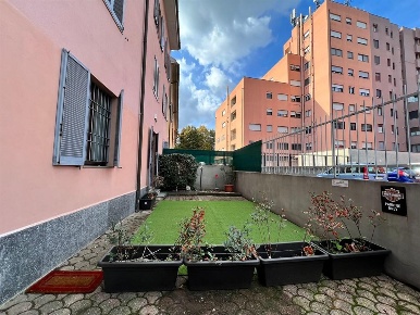 Foto Appartamento in Via Santa Marta, Cologno Monzese Centro di 200 m²