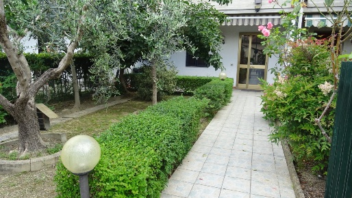 Foto Villa a schiera a Campi Bisenzio San Giusto, San Cresci di 130 m²