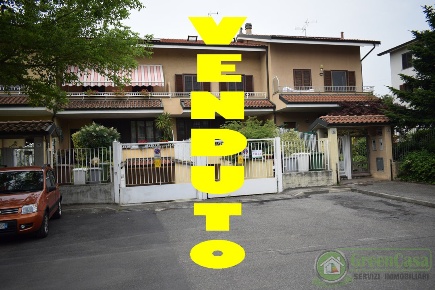Foto Villa unifamiliare in via platani, Cologno Monzese di 260 m²